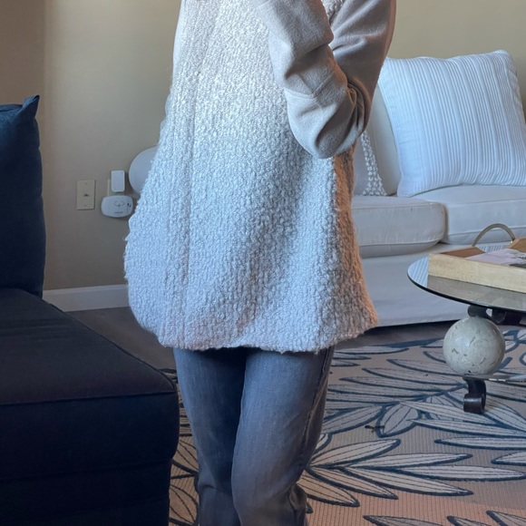 Cupcakes and Cashmere Women’s  Blended Material Jacket Fleece. Size Small. - Picture 3 of 12